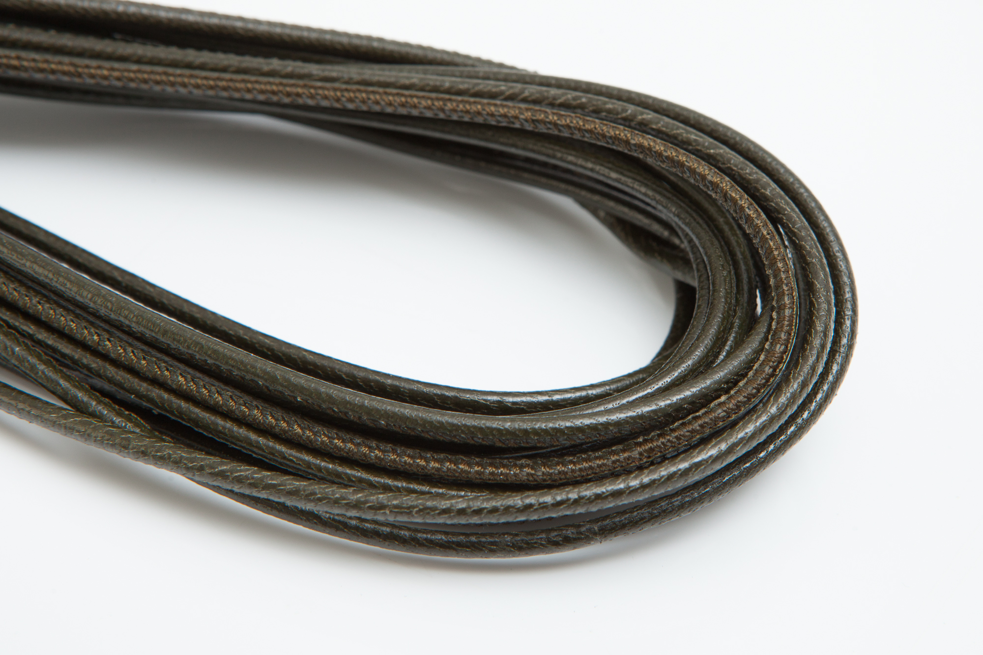 Lederschnur Rund gesäumt 2,5 mm - Olive. Länge: 2 m