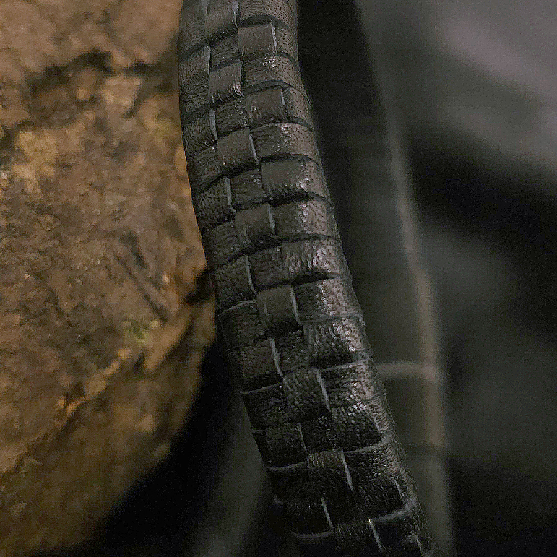 Geflochtenes Lederarmband flach - 12 mm Breite - Schwarz. Größe: 20 cm (M)