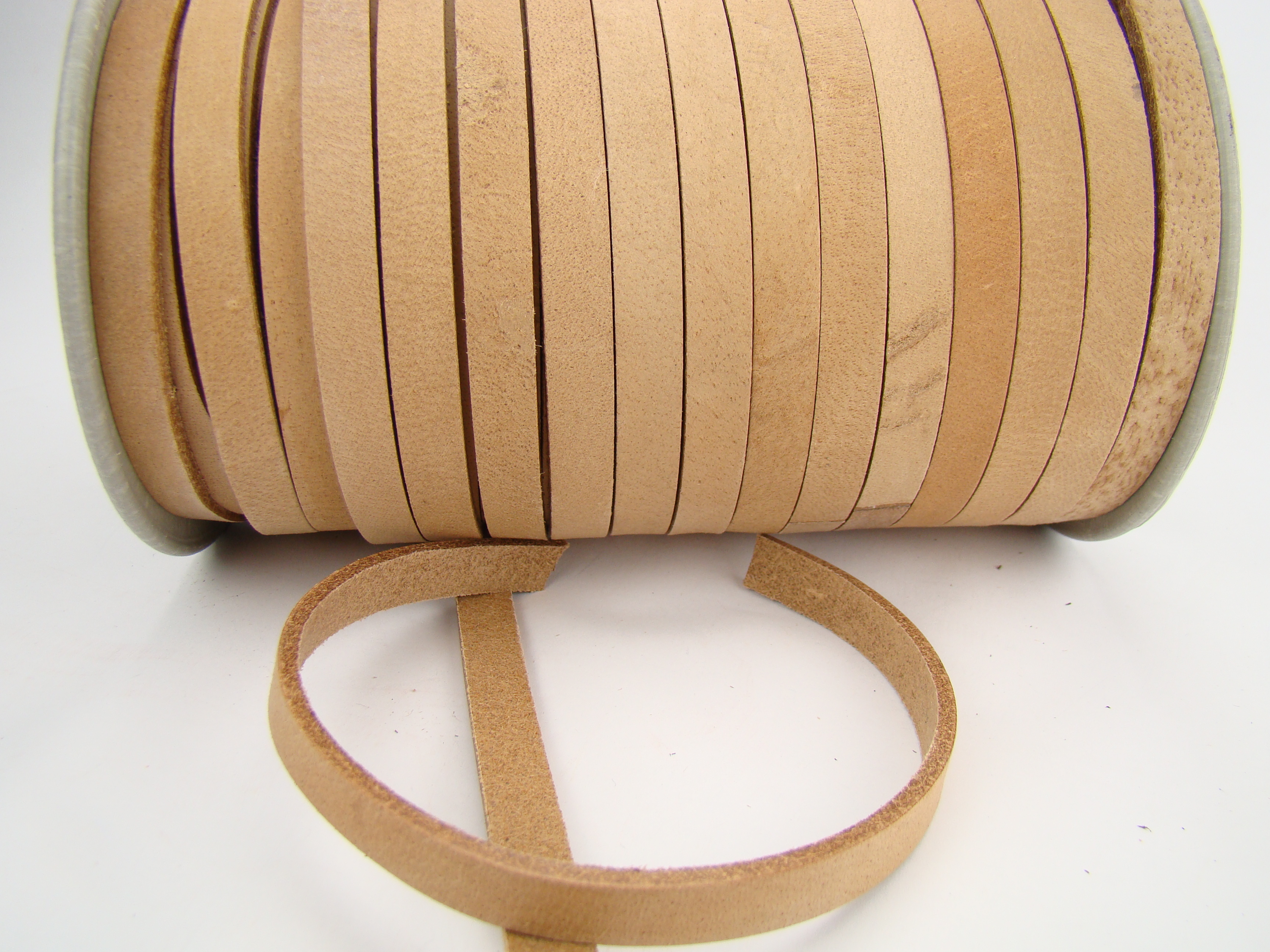 Lederband Flach 1 cm x 2,5 mm - Natur