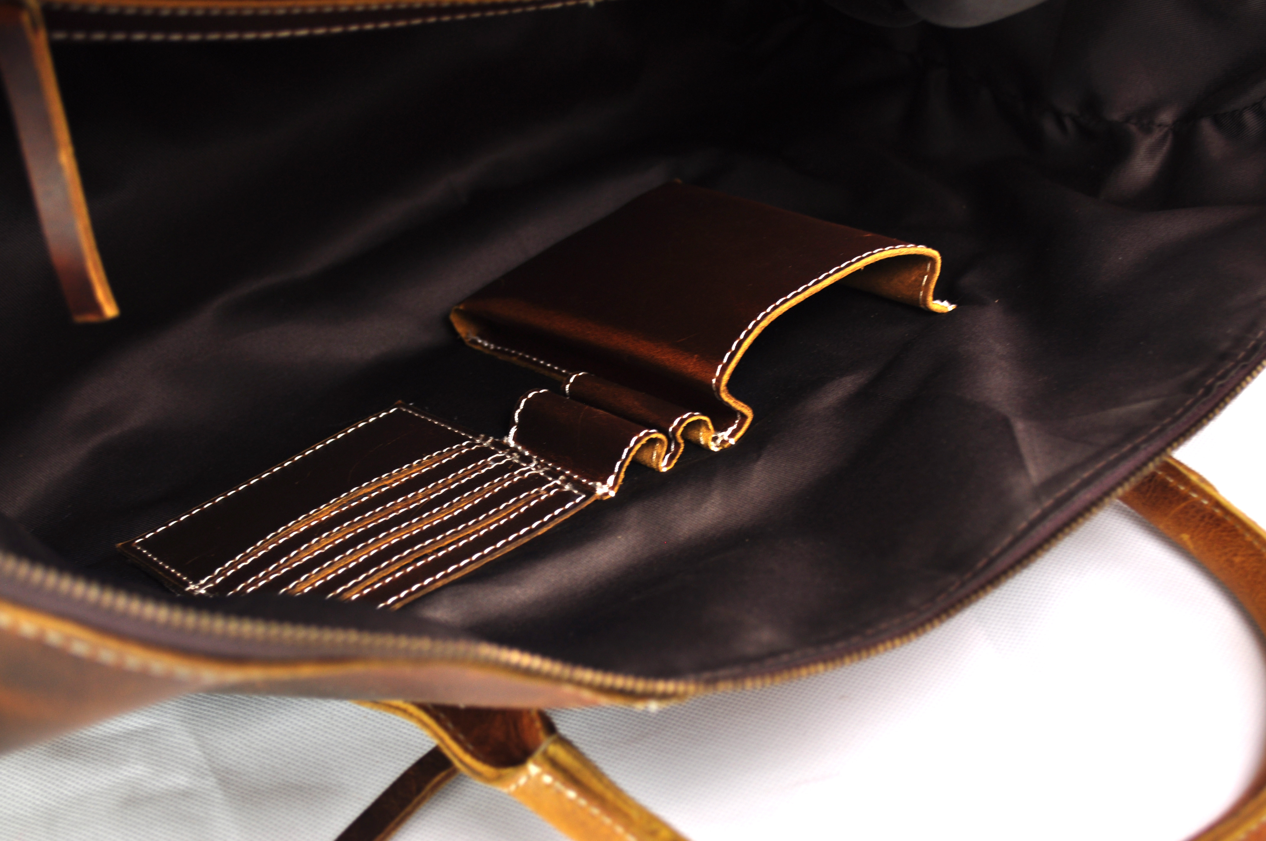 DSC_3769LIbGAPvJxfYju Große und robuste Ledertasche mit viel Stauraum in Vintage Antik Braun