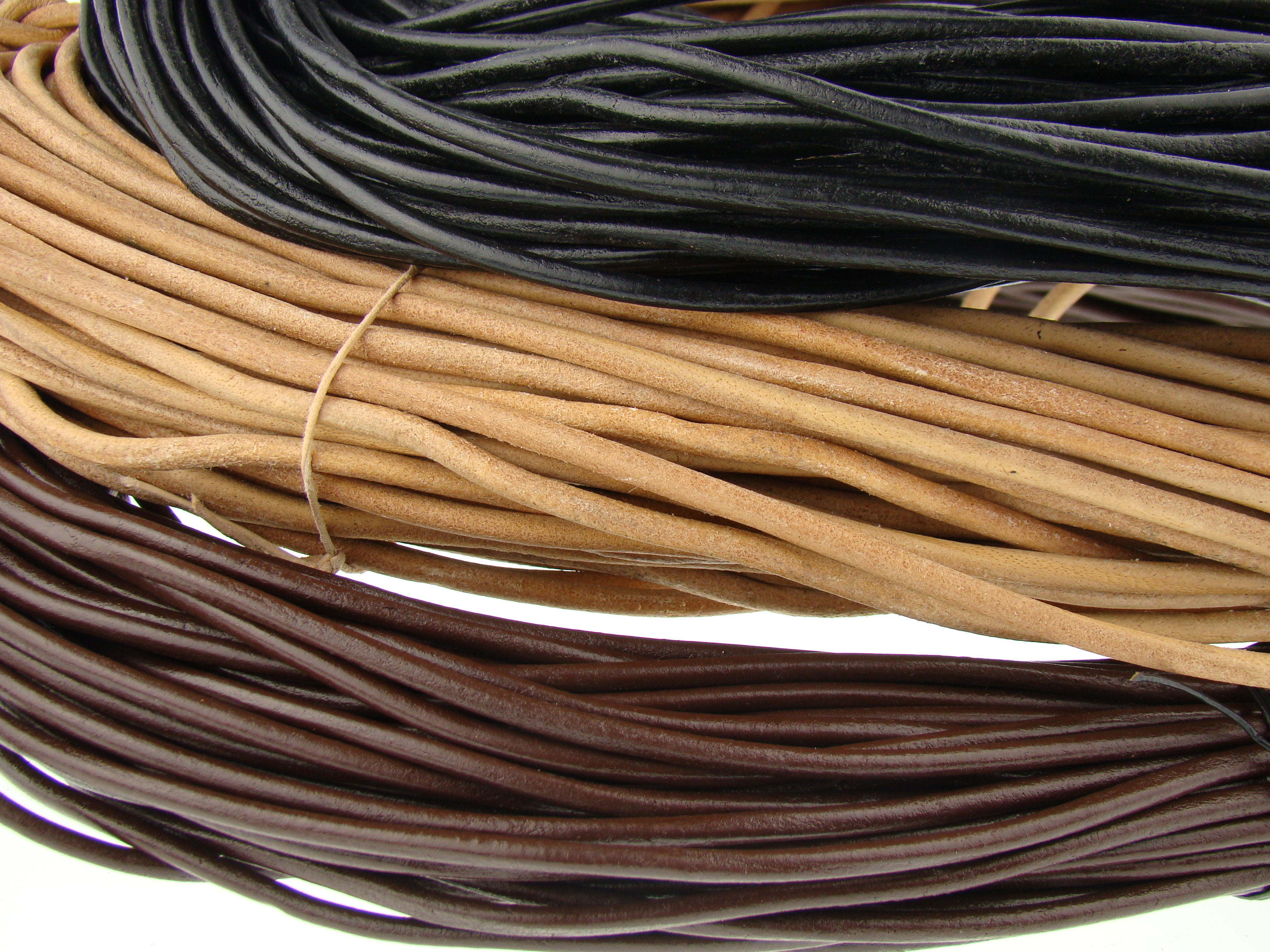 Lederschnur Rund 4 mm - Antik Braun. Länge: 15 m