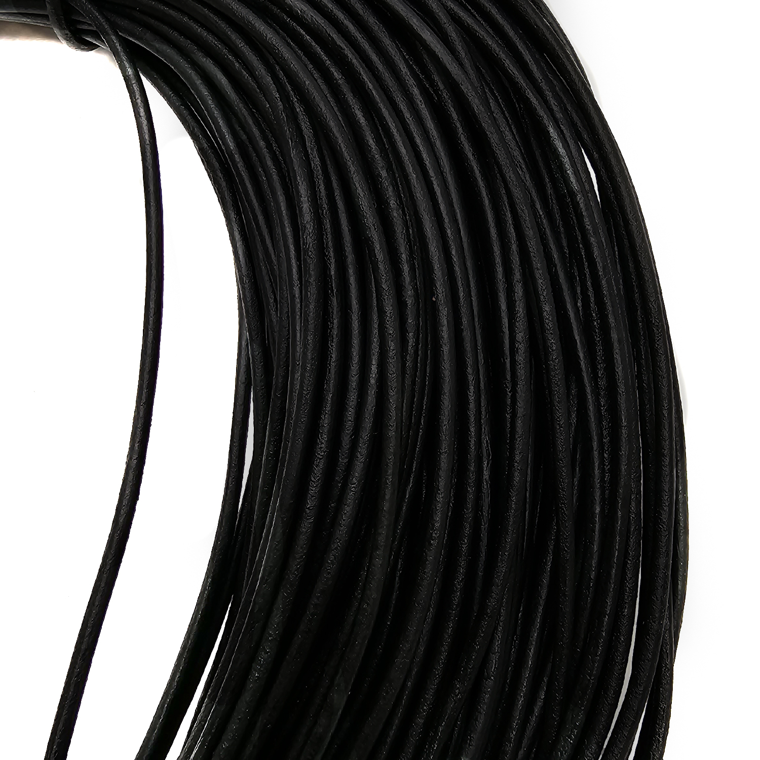 Mattschwarzes Lederband mit einem Durchmesser von 2 mm