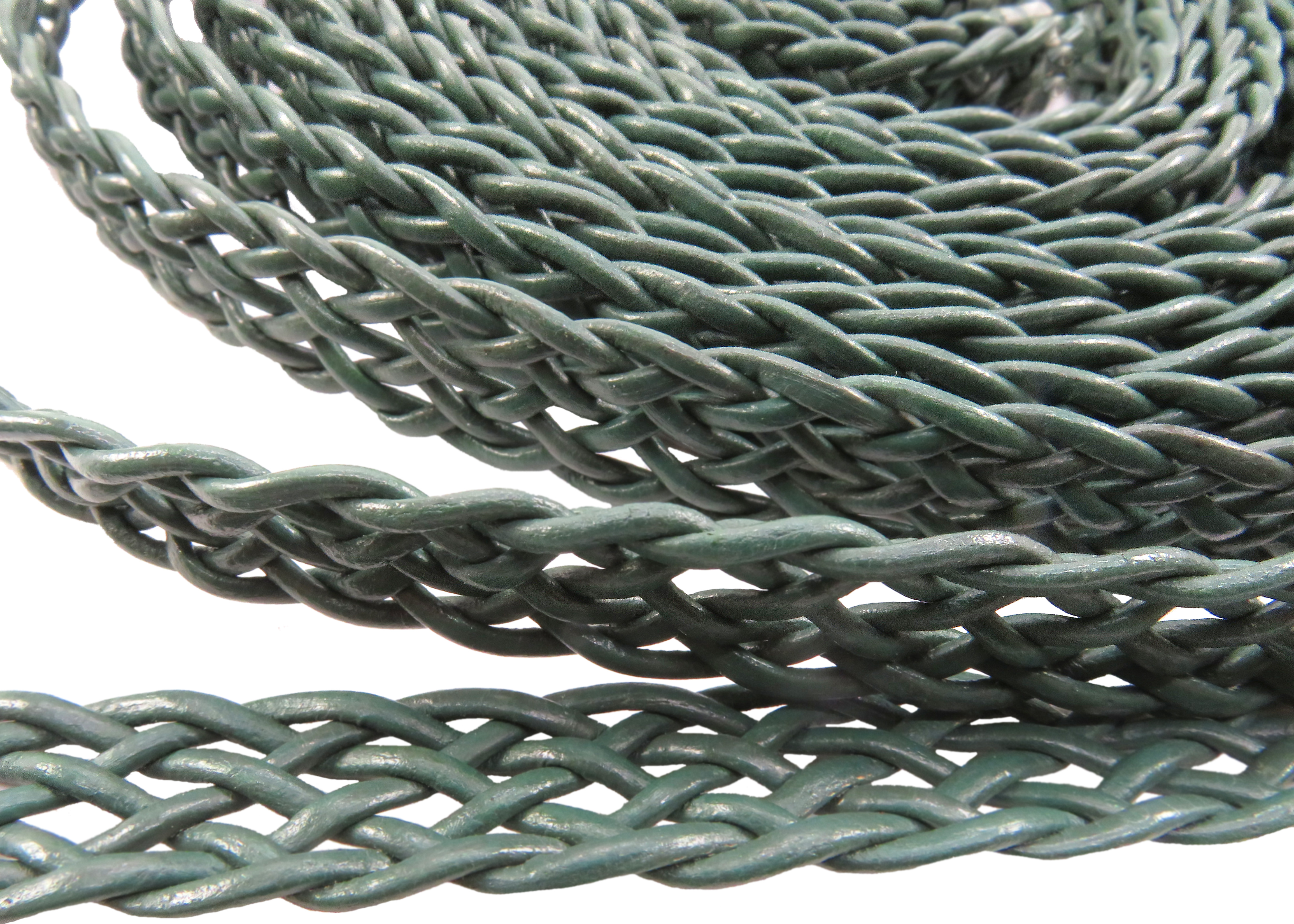 Lederband geflochten Flach 15 mm, Dicke: ca. 2,5 mm, Länge: 1 m. Olive