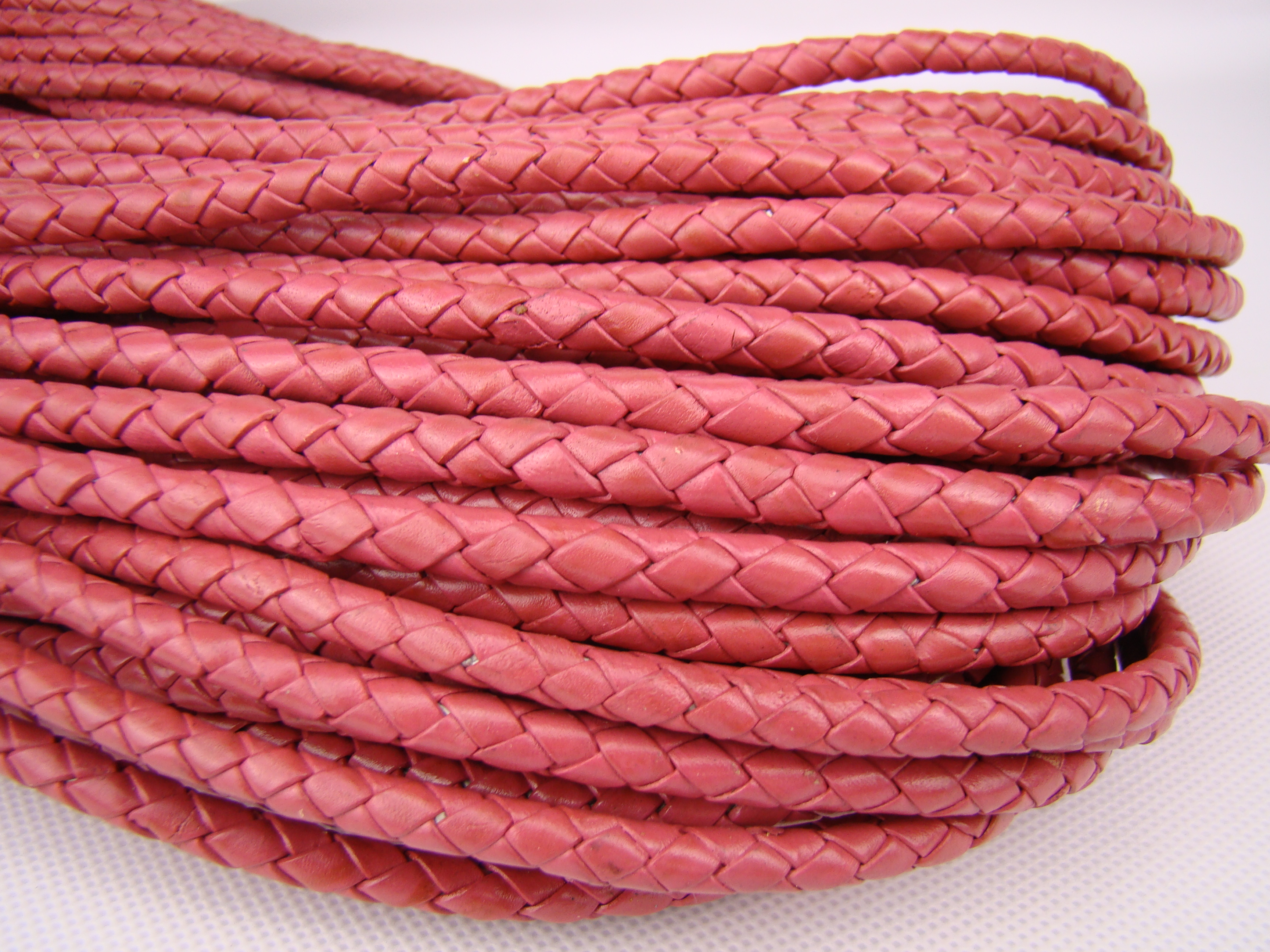 Lederschnur geflochten 3 mm - Pink. Länge: 15 m