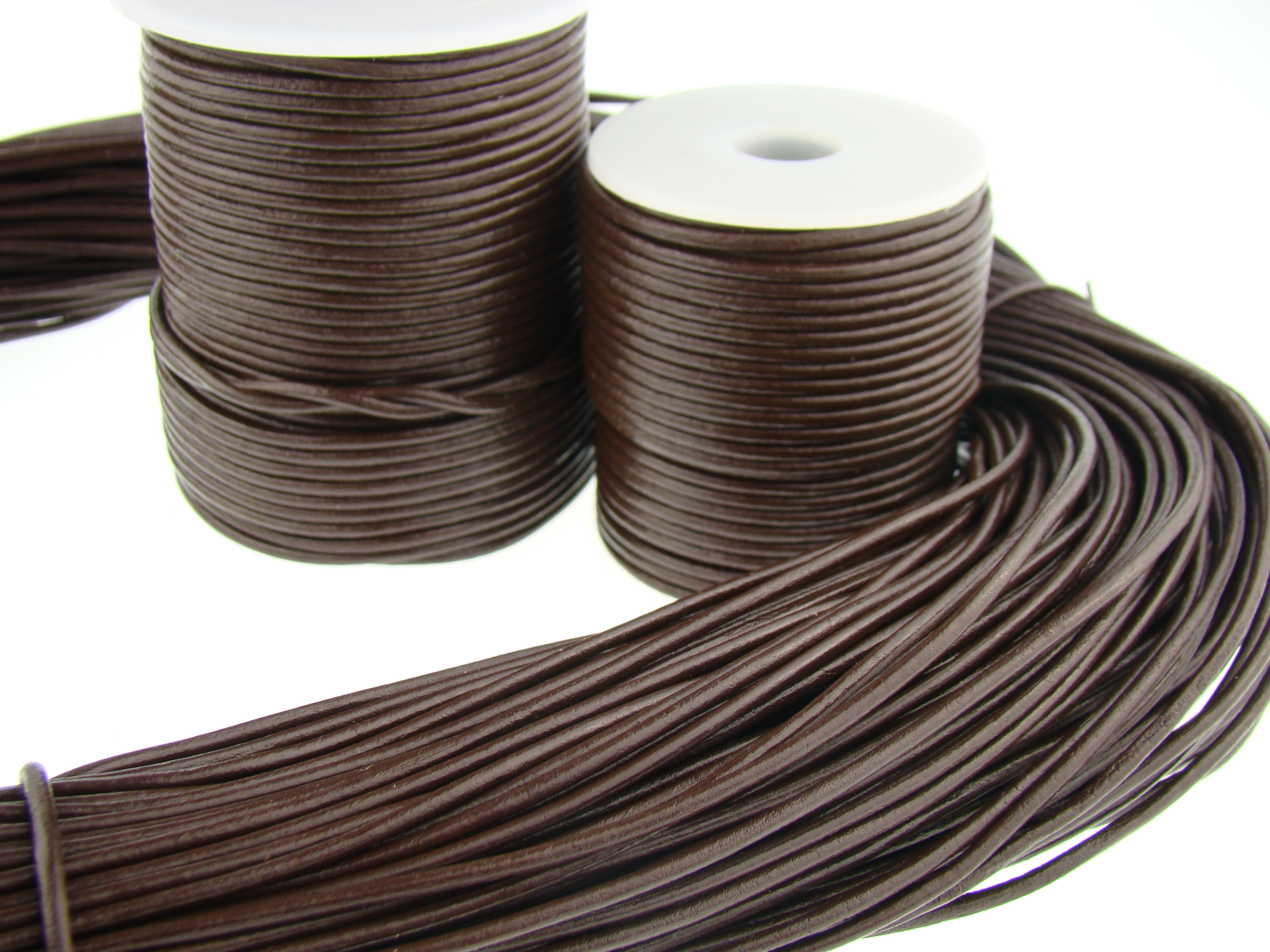 Lederschnur Rund 2 mm - Braun. Länge: 25 m