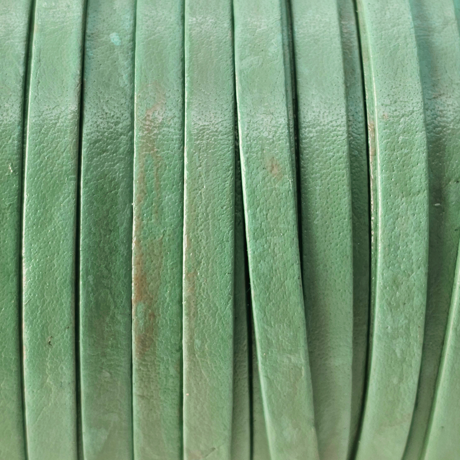Lederband Flach 4 x 1 mm in Mintgrün - zum Basteln