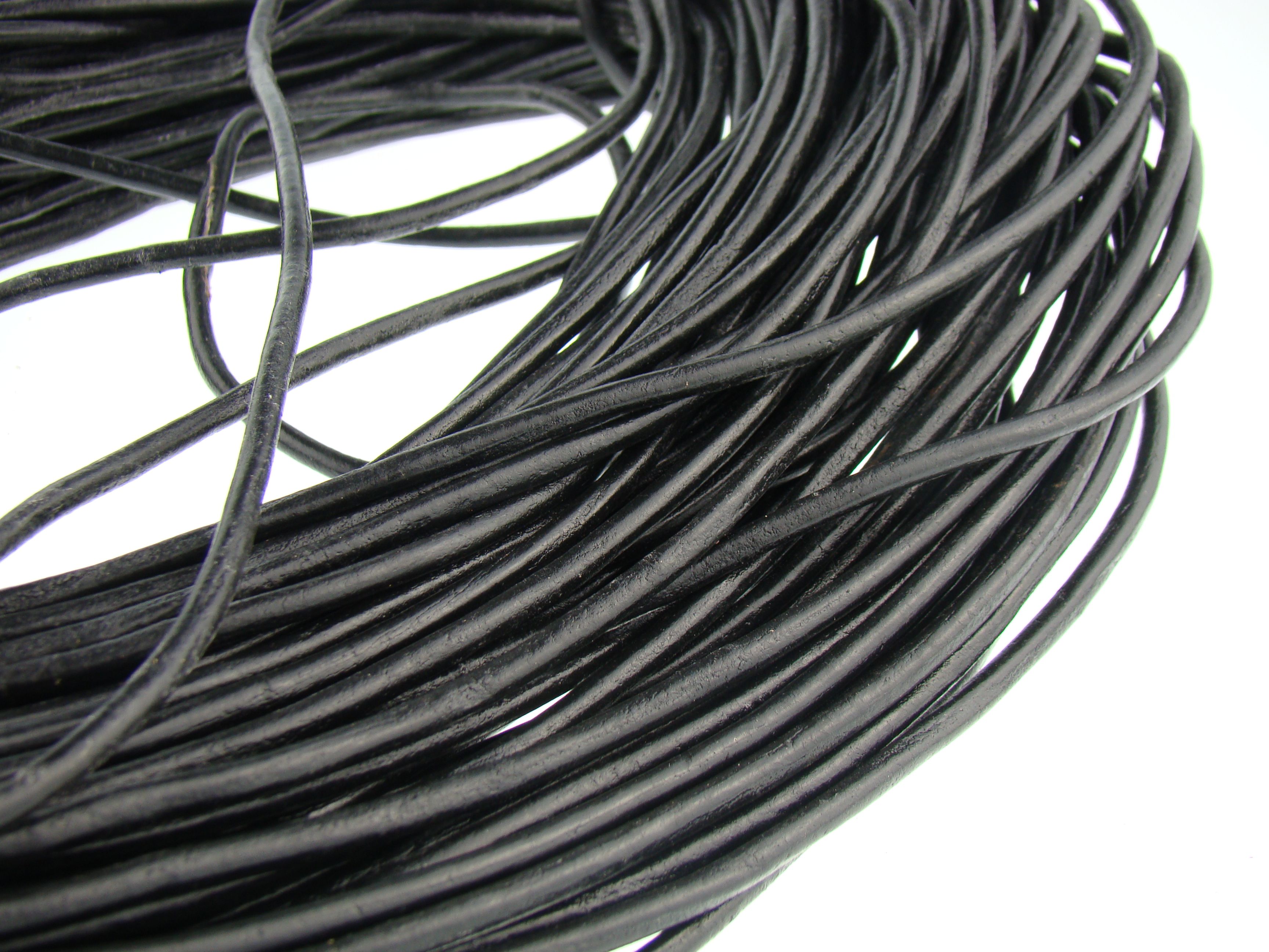 Lederschnur Rund 4 mm - Schwarz. Länge: 50 m