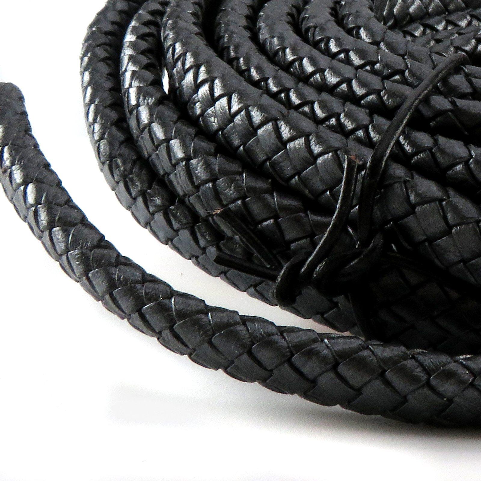 Lederschnur geflochten Oval 10 mm x 6 mm - Schwarz. Länge: 3 m