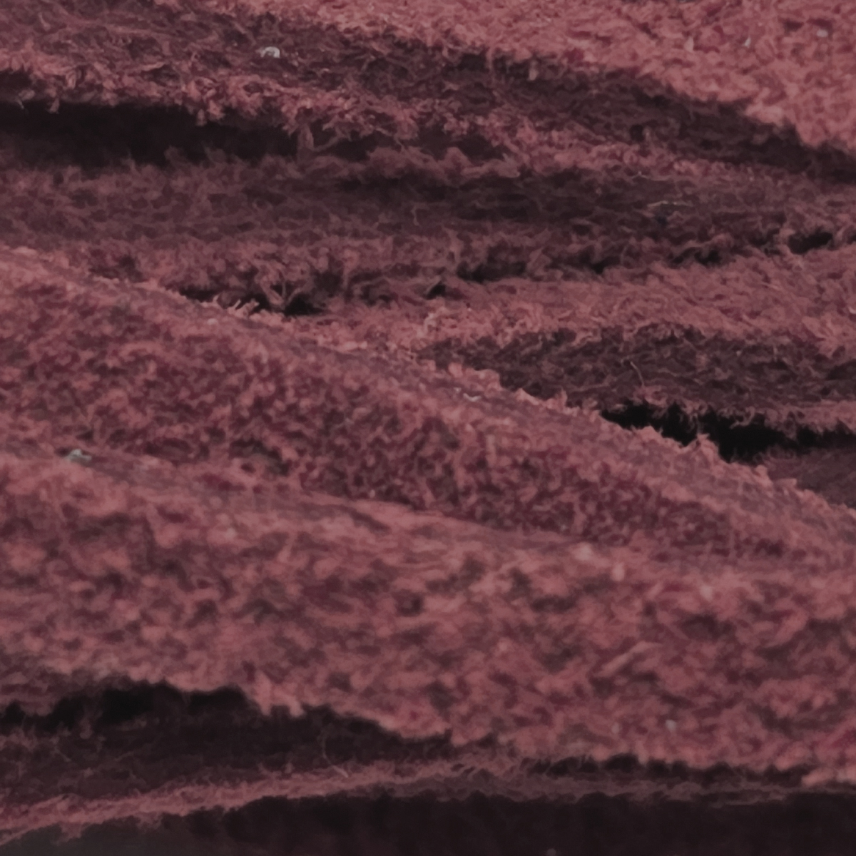 Lederband Flach Wild  3 mm x 1,5 mm - Weinrot. Länge: 25 m auf Rolle