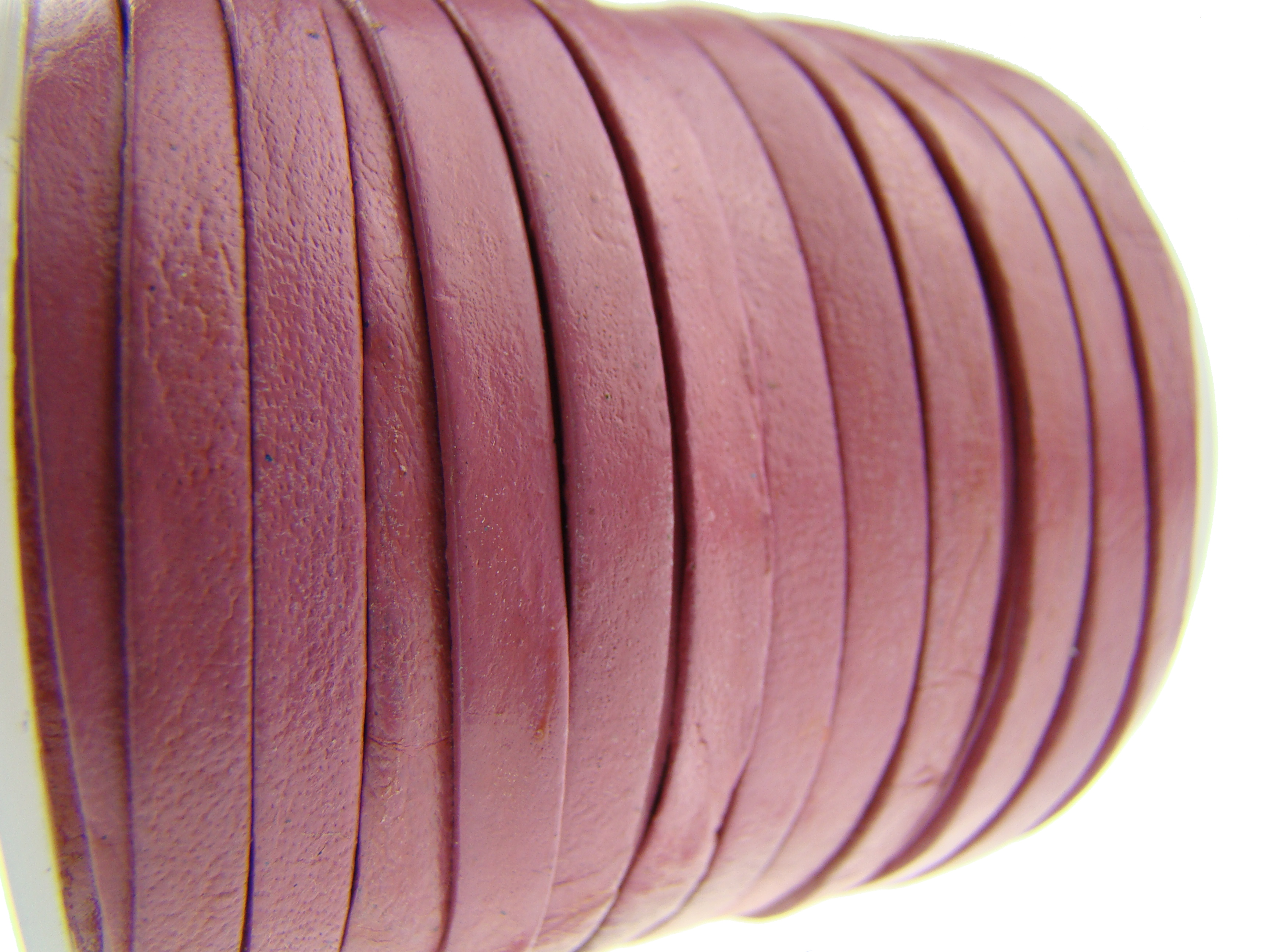 Lederband Flach 4 x 1 mm - Pink. Länge: 5 m