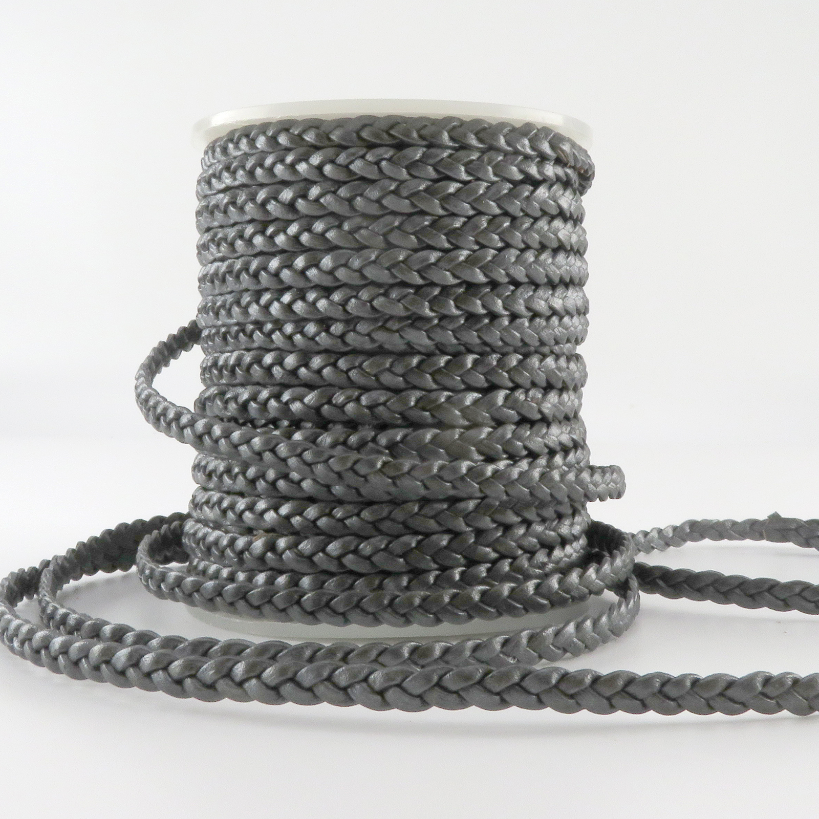 Lederschnur geflochten Flach 5 mm - Grau Metallic. Länge: 10 m
